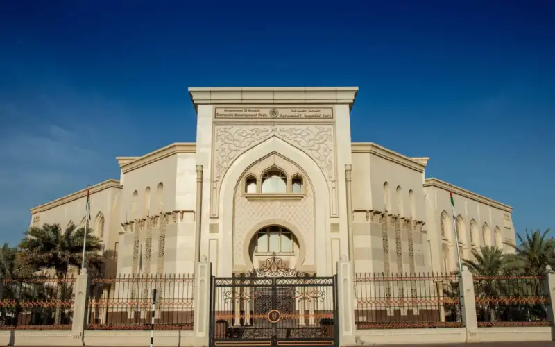 لتعزيز التنافسية.. اقتصادية الشارقة تطلق خطة استراتيجية 2026- 2028